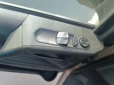 Vendo Mercedes-Benz Vito 2012 - 15900 EUR, 177378 km - AUTO.MOTO.pt