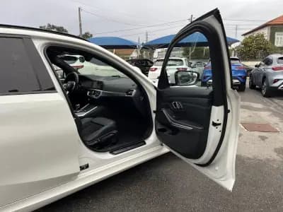 Vendo BMW 320 2021 - 25950 EUR, 229000 km - AUTO.MOTO.pt