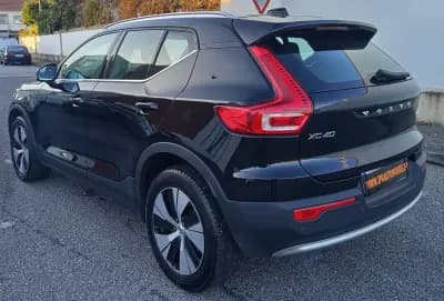 Vendo Volvo XC 40 2022 - 29490 EUR, 63800 km - AUTO.MOTO.pt