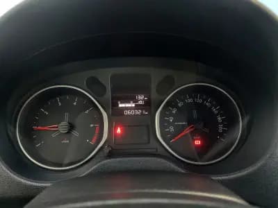 Sell Citroën C-Elysée 2018 - 12500 EUR, 63213 km - AUTO.MOTO.pt