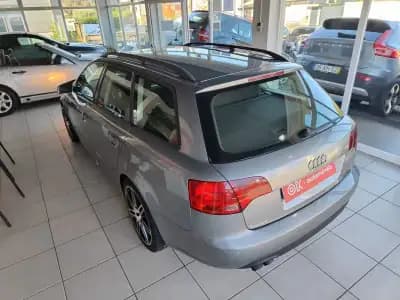 Vendo Audi A4 Avant 2006 - 7350 EUR, 292800 km - AUTO.MOTO.pt