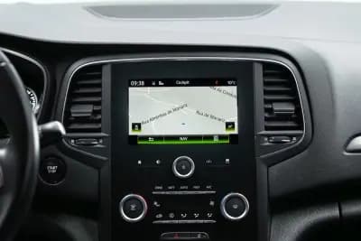 Vendo Renault Mégane Sport Tourer 2017 - 14950 EUR, 84000 km - AUTO.MOTO.pt