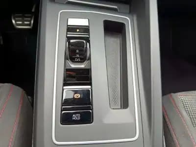 Sell Volkswagen Golf 2022 - 29500 EUR, 149000 km - AUTO.MOTO.pt