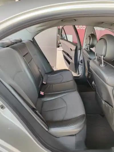 Vendo Mercedes-Benz E 220 2003 - 5500 EUR, 500000 km - AUTO.MOTO.pt