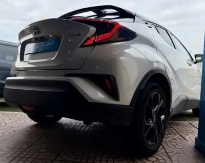 Vendo Toyota C-HR 2019 - 23950 EUR, 84000 km - AUTO.MOTO.pt