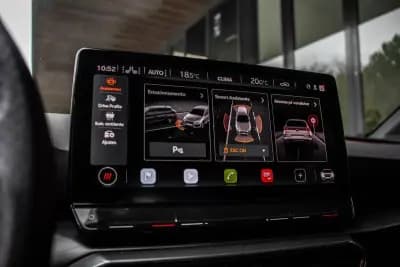 Sell Cupra Leon 2024 - 44990 EUR, 21773 km - AUTO.MOTO.pt