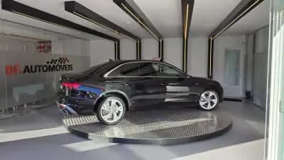 Sell Audi A4 2020 - 26900 EUR, 85888 km - AUTO.MOTO.pt