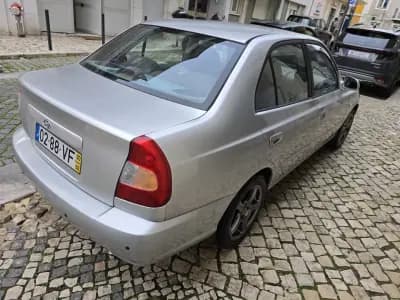 Vendo Hyundai Accent 2003 - 1750 EUR, 239893 km - AUTO.MOTO.pt