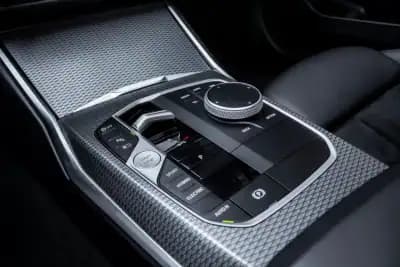 Vendo BMW 320 2022 - 34990 EUR, 75451 km - AUTO.MOTO.pt