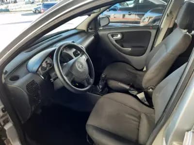 Vendo Opel Corsa 2006 - 4750 EUR, 195121 km - AUTO.MOTO.pt