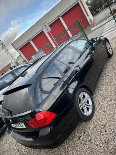 Vendo BMW 318 2011 - 8450 EUR, 246000 km - AUTO.MOTO.pt