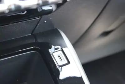 Sell Peugeot 2008 2024 - 21900 EUR, 4400 km - AUTO.MOTO.pt