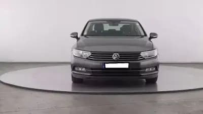 Vendo Volkswagen Passat 2016 - 10999 EUR, 190000 km - AUTO.MOTO.pt