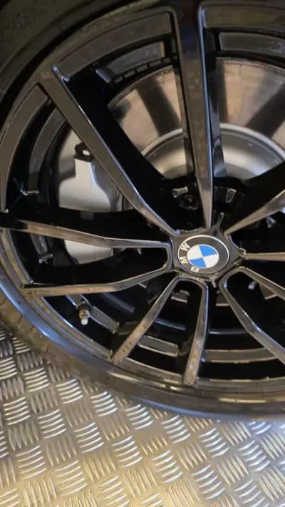 Vendo BMW 330 2021 - 22500 EUR, 213862 km - AUTO.MOTO.pt