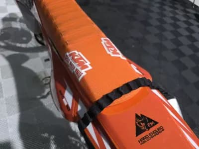 Vendo mota KTM SX 300 2023 - 10500 EUR, 77 km - AUTO.MOTO.pt