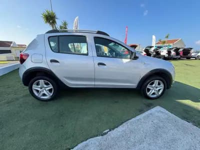 Sell Dacia Sandero 2016 - 11490 EUR, 116835 km - AUTO.MOTO.pt