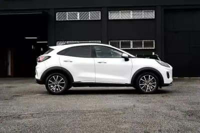 Vendo Ford Puma 2022 - 16400 EUR, 45000 km - AUTO.MOTO.pt