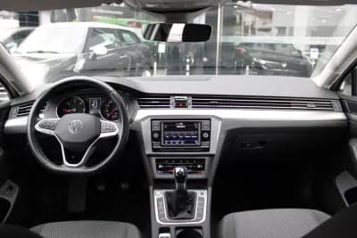 Vendo Volkswagen Passat 2021 - 21900 EUR, 22076 km - AUTO.MOTO.pt