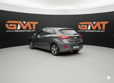 Vendo Hyundai i30 2016 - 11490 EUR, 122000 km - AUTO.MOTO.pt