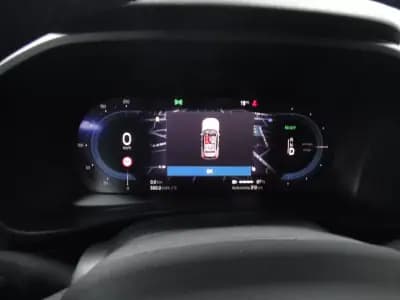 Vendo Volvo XC 40 2022 - 26990 EUR, 111000 km - AUTO.MOTO.pt