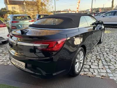Vendo Opel Cascada 2018 - 16900 EUR, 128000 km - AUTO.MOTO.pt