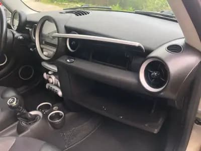 Vendo MINI 2008 - 7999 EUR, 300000 km - AUTO.MOTO.pt