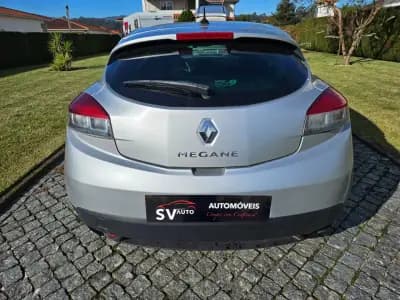 Sell Renault Mégane Coupe 2012 - 8750 EUR, 143620 km - AUTO.MOTO.pt
