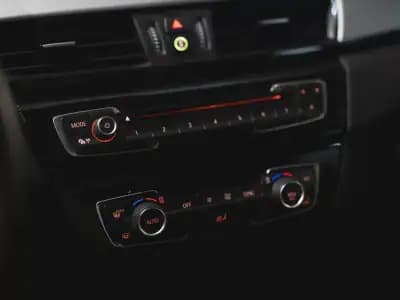 Vendo BMW X1 2017 - 17990 EUR, 103000 km - AUTO.MOTO.pt