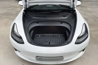 Vendo Tesla Model 3 2021 - 25450 EUR, 58710 km - AUTO.MOTO.pt