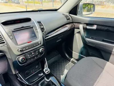 Vendo Kia Sorento 2015 - 18900 EUR, 199000 km - AUTO.MOTO.pt