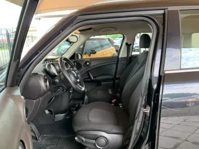 Vendo MINI Countryman 2011 - 9750 EUR, 205372 km - AUTO.MOTO.pt