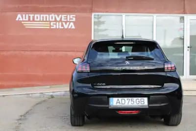 Sell Peugeot e-208 2020 - 13990 EUR, 144000 km - AUTO.MOTO.pt