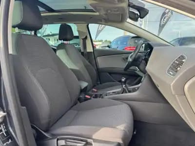 Vendo SEAT Leon ST 2020 - 15700 EUR, 124384 km - AUTO.MOTO.pt