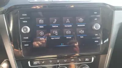 Vendo Volkswagen Arteon 2019 - 26650 EUR, 90000 km - AUTO.MOTO.pt