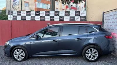 Sell Renault Mégane Sport Tourer 2019 - 12900 EUR, 94000 km - AUTO.MOTO.pt