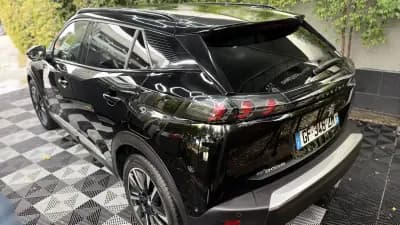 Vendo Peugeot e-2008 2022 - 21900 EUR, 67769 km - AUTO.MOTO.pt