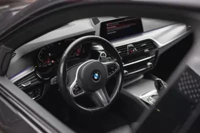 Sell BMW 520 2020 - 33900 EUR, 132497 km - AUTO.MOTO.pt