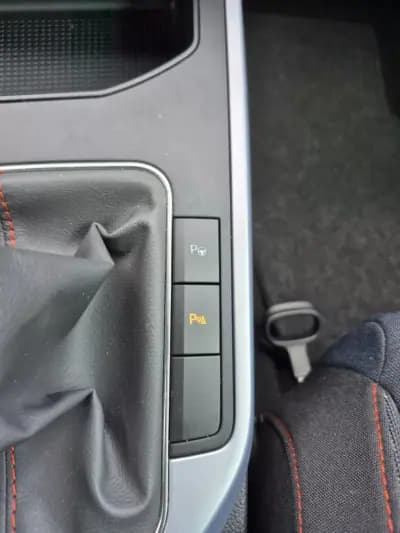 Sell SEAT Arona 2022 - 17900 EUR, 35938 km - AUTO.MOTO.pt