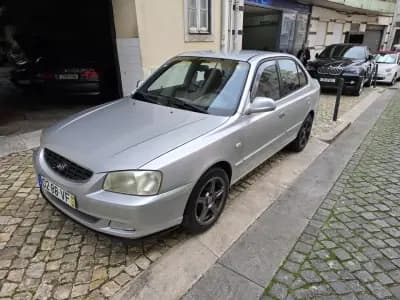 Vendo Hyundai Accent 2003 - 1750 EUR, 239893 km - AUTO.MOTO.pt