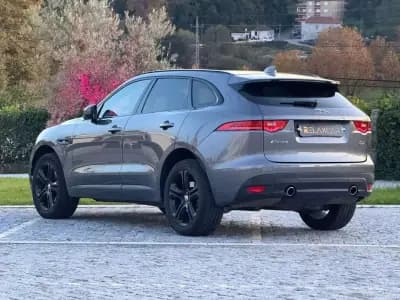 Sell Jaguar F-Pace 2016 - 30999 EUR, 144450 km - AUTO.MOTO.pt