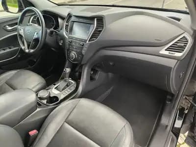 Vendo Hyundai Santa Fe 2016 - 21950 EUR, 149998 km - AUTO.MOTO.pt