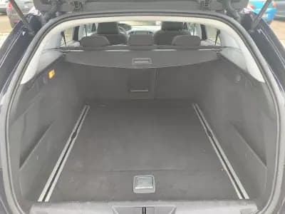 Vendo Peugeot 308 2015 - 11900 EUR, 151000 km - AUTO.MOTO.pt