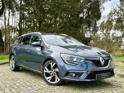Sell Renault Mégane 2019 - 15990 EUR, 167000 km - AUTO.MOTO.pt