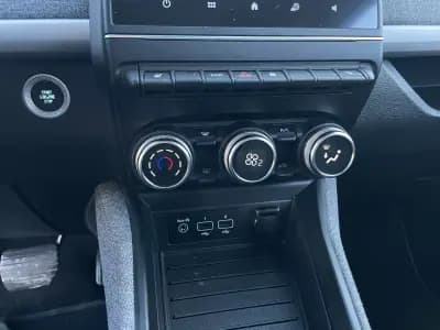 Sell Renault Zoe 2020 - 15250 EUR, 74811 km - AUTO.MOTO.pt