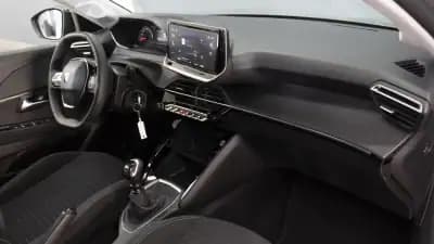 Sell Peugeot 208 2024 - 16450 EUR, 17000 km - AUTO.MOTO.pt