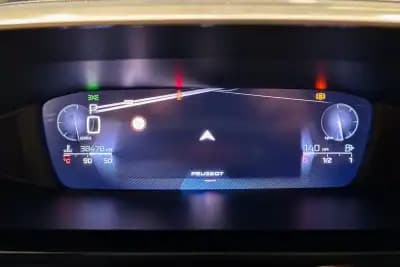 Vendo Peugeot 308 2023 - 19950 EUR, 38478 km - AUTO.MOTO.pt