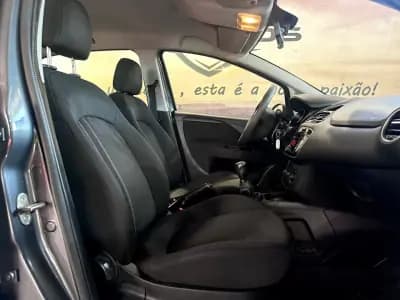 Vendo Fiat Punto 2013 - 6500 EUR, 134945 km - AUTO.MOTO.pt