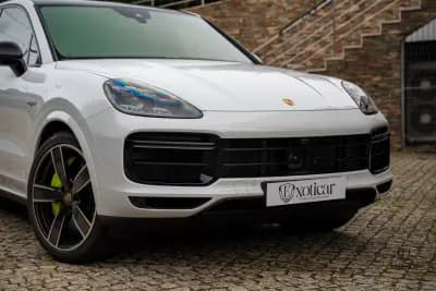 Vendo Porsche Cayenne Coupé 2022 - 108000 EUR, 92000 km - AUTO.MOTO.pt