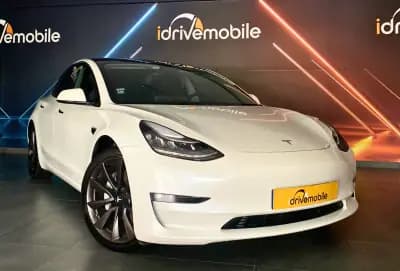 Vendo Tesla Model 3 2020 - 29900 EUR, 108726 km - AUTO.MOTO.pt