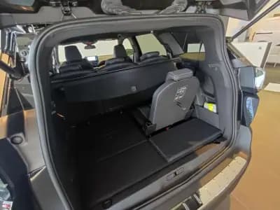 Sell Peugeot 5008 2024 - 31500 EUR, 12350 km - AUTO.MOTO.pt